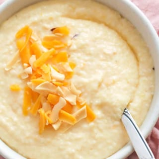 Smoked gouda cheese grits
